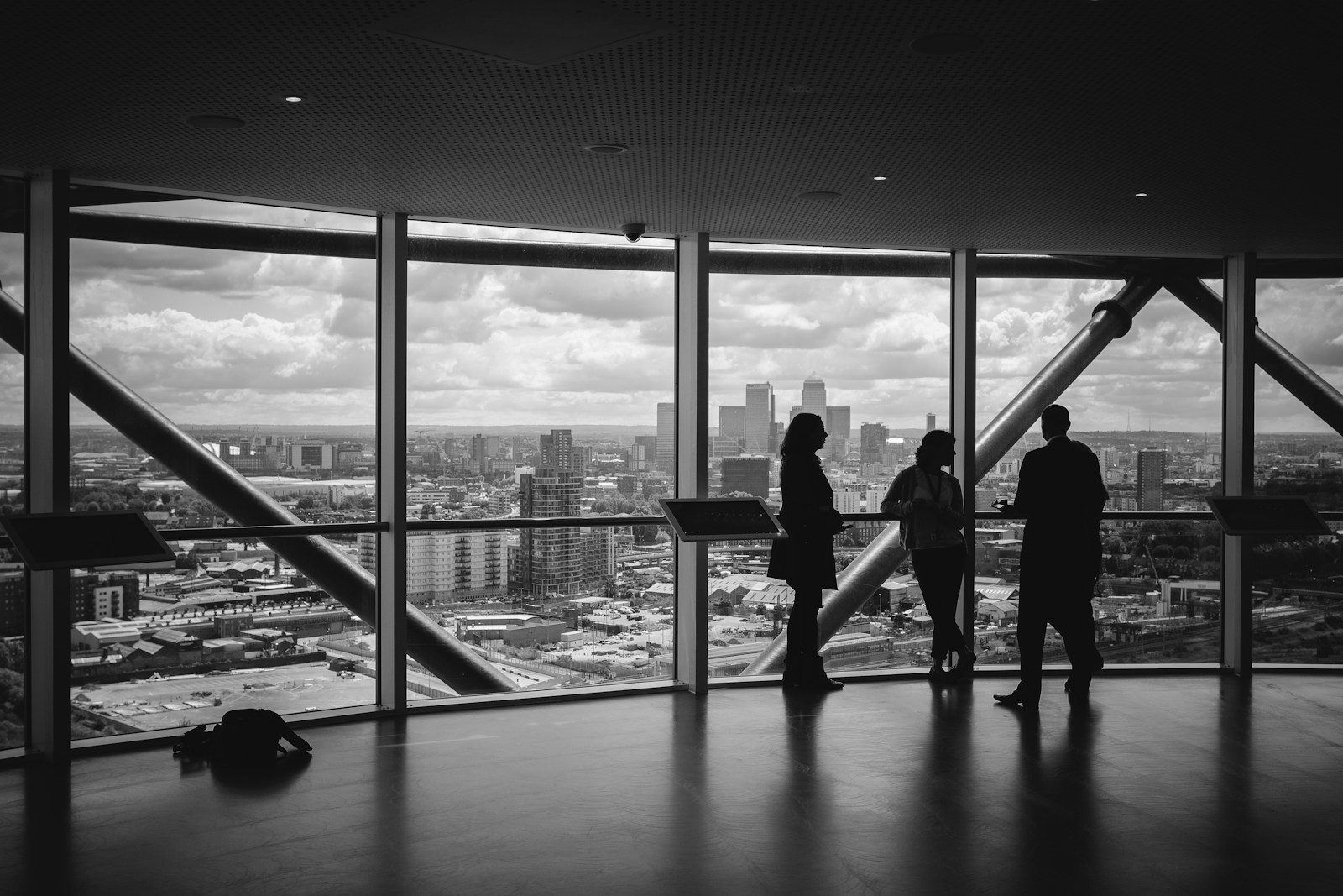 What to Do With a House After a Business Partnership Dissolves