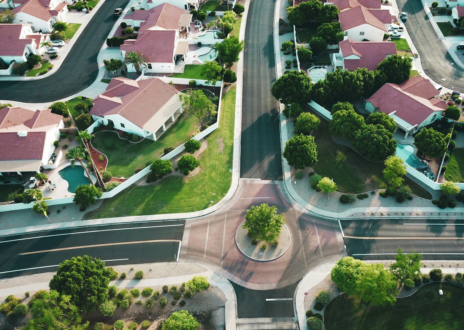What Happens to Unpaid HOA Dues in a Sale