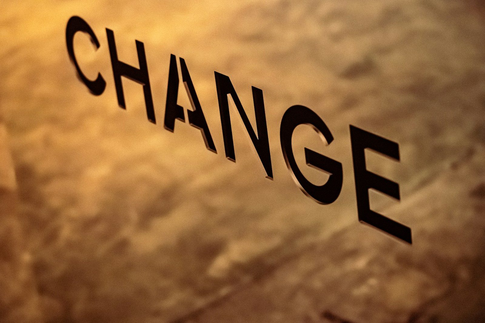 What Happens If You Change Your Mind About the Closing Date